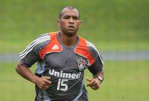 Wellington Silva espera repetir a trajetória de Paulo César no Fluminense