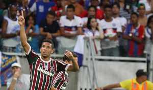 Ex-atacante do Fluminense acerta com clube do futebol árabe