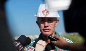 “Isto é que é medo do voto popular do torcedor”, responde Pedro Antônio