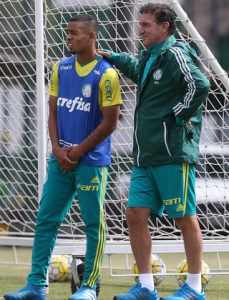 Adversário poderá enfrentar o Fluminense sem centroavante de origem