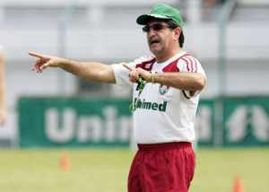 Ex-técnico do Fluminense tem propostas polêmicas para inovar o futebol