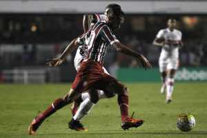 Gustavo Scarpa vem jogando no sacrifício, revela site