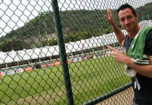 Perfil oficial do Fluminense parabeniza David Lee por medalha de bronze