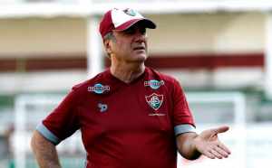 “O Fla-Flu tem que ser no Maracanã, cara”, diz Levir Culpi