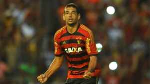 Sport consegue liberação de Diego Souza para enfrentar o Fluminense
