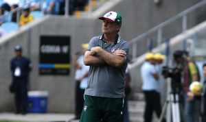 Levir Culpi discorre sobre possível pênalti não marcado para o Fluminense