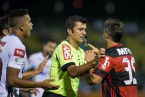 Henrique diz que omissão em súmula mostra despreparo de Meira Ricci