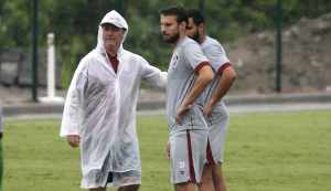 Pelo reencontro com a vitória, Levir pede convicção ao Fluminense no domingo