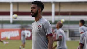 “Foi como um gol”, diz Renato Chaves sobre lance em que tirou bola em cima da linha