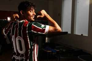 Gustavo Scarpa é o ponto fora da curva entre os camisas 10 no Brasil
