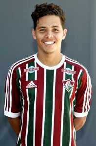 Sucesso de atletas oriundos da base tricolor é inspiração para lateral do sub-20
