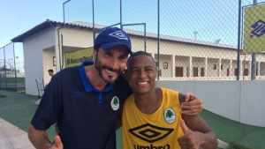 Sem comparações com Neymar, Robert diz ter escolhido caminhos errados e se vê amadurecido