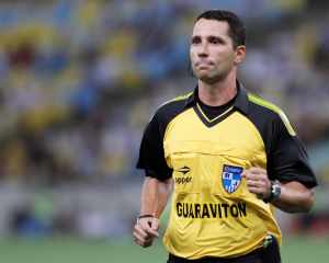 Definidos os trios de arbitragem das semifinais da Taça Guanabara
