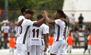 Autor de belo gol de fora da área, Gustavo Scarpa atribui feito a treinamentos
