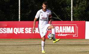 Antes calcanhar de Aquiles, defesa melhora e vira trunfo do Fluminense