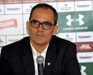 Comissões em atraso: Presidente do Fluminense já se reuniu com a maioria dos empresários