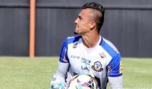 Goleiro do Macaé confessa caráter emergencial do jogo contra o Flu