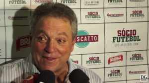 Técnico do Flu gosta de papear sobre futebol: “Só com quem conheço”