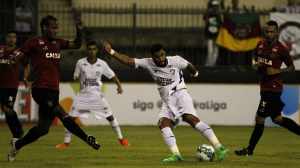 Henrique Dourado celebra volta antes do previsto ao Fluminense