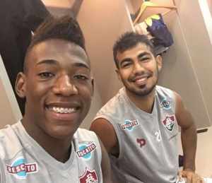 Pelas redes sociais, Sornoza tira sarro de lateral do Flu: “Muito feio”