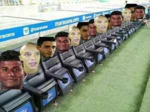 Pelas redes sociais, tricolores vão à loucura com substituições de Abel