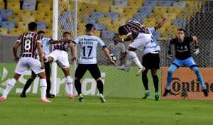 Árbitro protagoniza e Fluminense está eliminado da Copa do Brasil