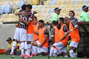 Scarpa atesta confiança a mais para o Fluminense por estreia com vitória