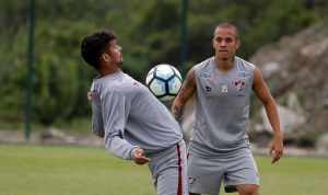 Autor do gol de empate, Marcos Jr. frisa: “Sempre entro com vontade de ajudar”
