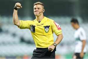 Fluminense x Grêmio pela Copa do Brasil terá trio de arbitragem paulista