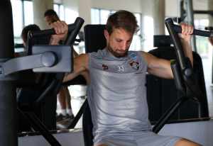 Abel Braga não escolhe “parceiro ideal” para Henrique na zaga