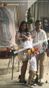Foto no batizado da filha “entrega” gesso de Sornoza