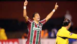De um artilheiro para outro! Washington comemora volta por cima de Dourado