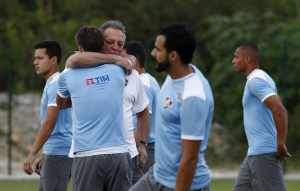 Fotos: O reencontro de Abel com o elenco no CT do Fluminense