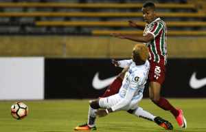 Marlon Freitas se torna primeiro jogador a marcar por Flu e Samorin