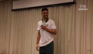Artilheiro do último ano na Liga II da Eslováquia, Peu comenta oscilação do Flu
