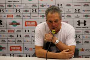 Confira, na íntegra, a entrevista coletiva do técnico Abel Braga