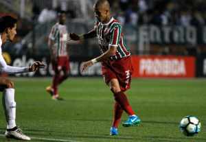 Jornalista compara Fluminense a um cobertor de avião