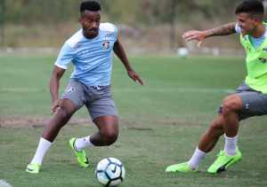 Orejuela recebe proposta de clube europeu e pode não ir mais para a LDU, diz repórter