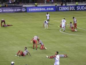 Abel não esconde erros, mas ressalta os jogadores: “Entraram para a história”