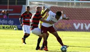 Volante do Flu é eleito por jogadores como um dos mais violentos da Série A