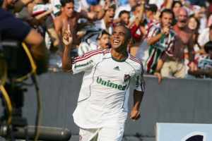 “Marcelo seria meu camisa 10”, opina ex-lateral-esquerdo do Fluminense