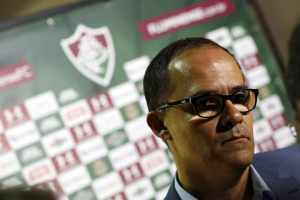 Fluminense corre para pagar parte dos atrasados e estima novo prazo