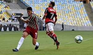 Concorrente? Nada! Reginaldo exalta volta de Gum ao Fluminense
