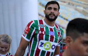 Corinthians confirma férias de Jô e Dourado dificilmente perde a artilharia do Brasileiro