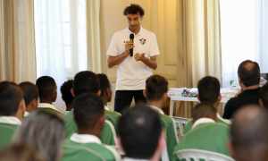 Semana de Saúde do Fluminense terminou com palestra de Emanuel