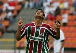 Revelado pelo Flu, volante pensou em largar o futebol e tenta voltar a jogar após dois anos parado