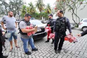 Após sair da prisão, assessor de Abad pede demissão e recusa advogado do Flu
