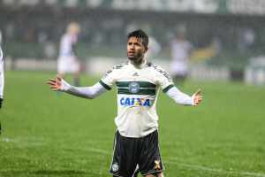 Novo reforço ainda não assinou contrato com o Fluminense