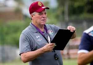 Diretor do Atlético-MG nega ter procurado Abel Braga