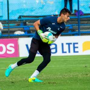 Já no Rio de Janeiro, De Amores está perto de assinar com o Fluminense